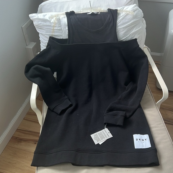 DNKY Cold Shoulder Sport Dress - Picture 4 of 7